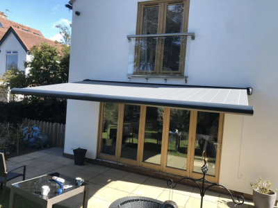 How do awnings work?